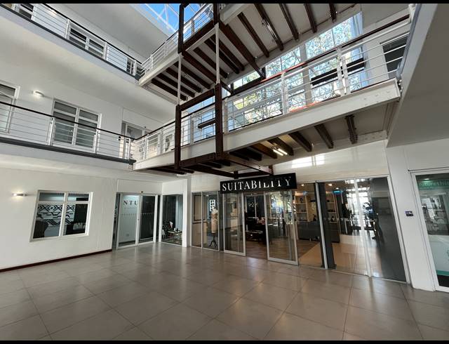 115M² OFFICE TO LET IN MOUILLE POINT